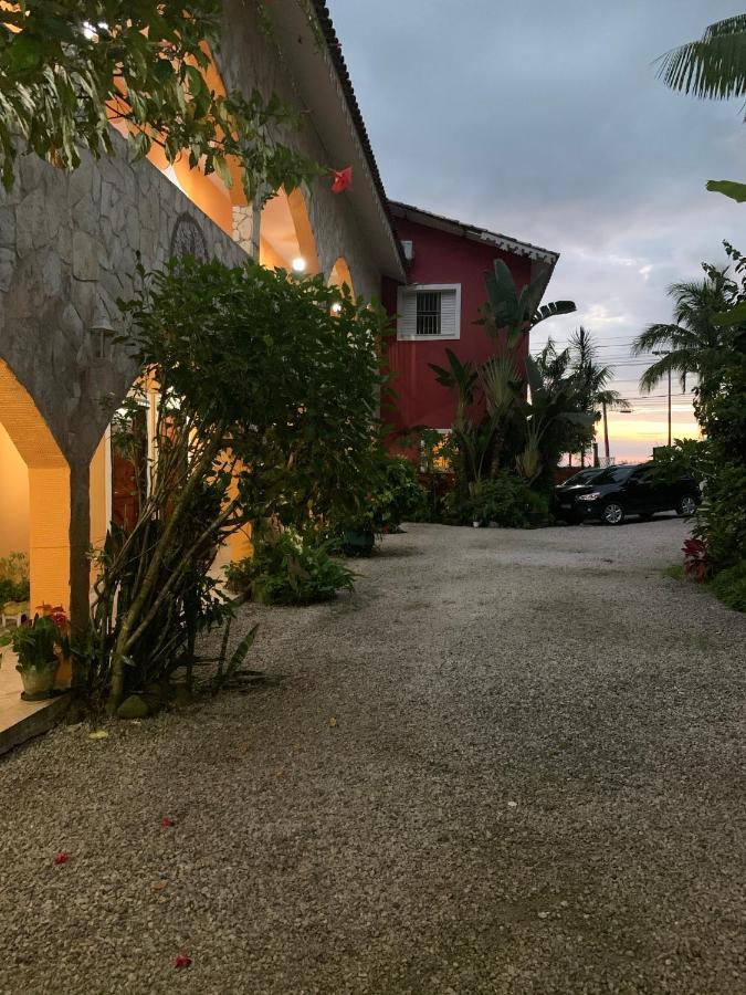 Pousada Casa De Pedra Boicucanga Kültér fotó